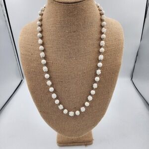 Vintage Sarah Coventry Necklace White Bead Flowers 25 in‎